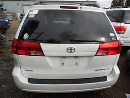 2004 Toyota Sienna LE White 3.3L AT 2WD #Z21626